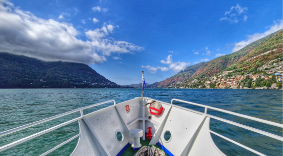 noleggio catamarano lago di garda